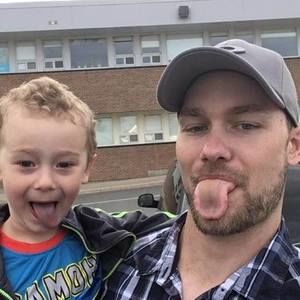 Meet your Posher, Robert